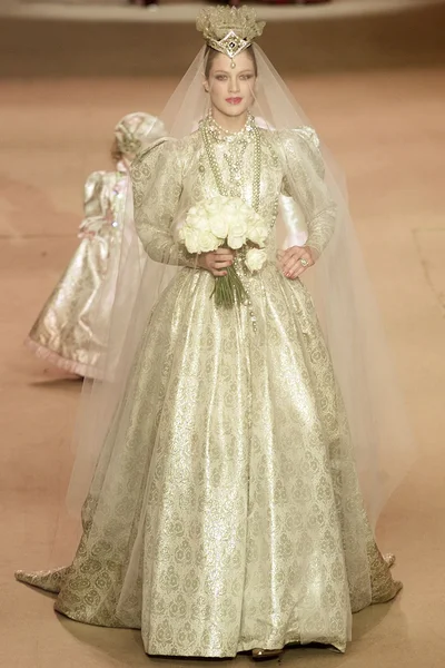 Look 124